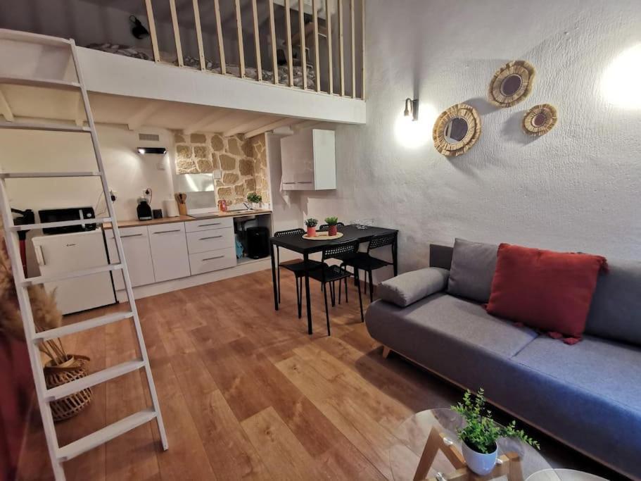 Centre Ville Montpellier - Appartement Au Coeur De L'Ecusson Zewnętrze zdjęcie