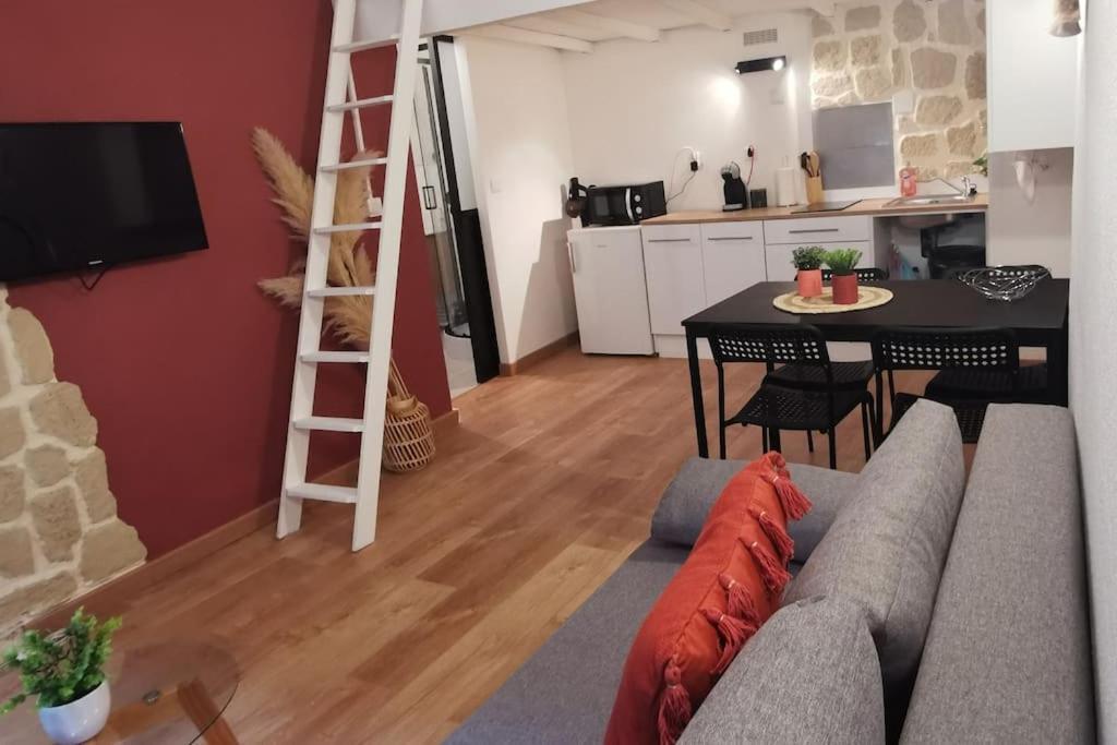 Centre Ville Montpellier - Appartement Au Coeur De L'Ecusson Zewnętrze zdjęcie