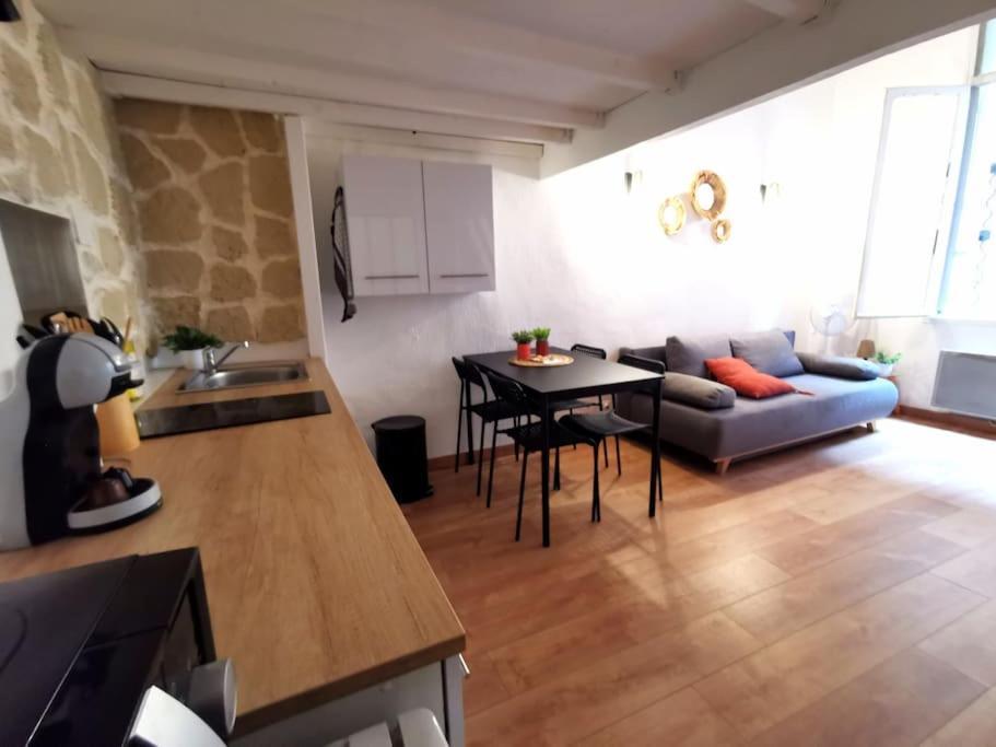 Centre Ville Montpellier - Appartement Au Coeur De L'Ecusson Zewnętrze zdjęcie