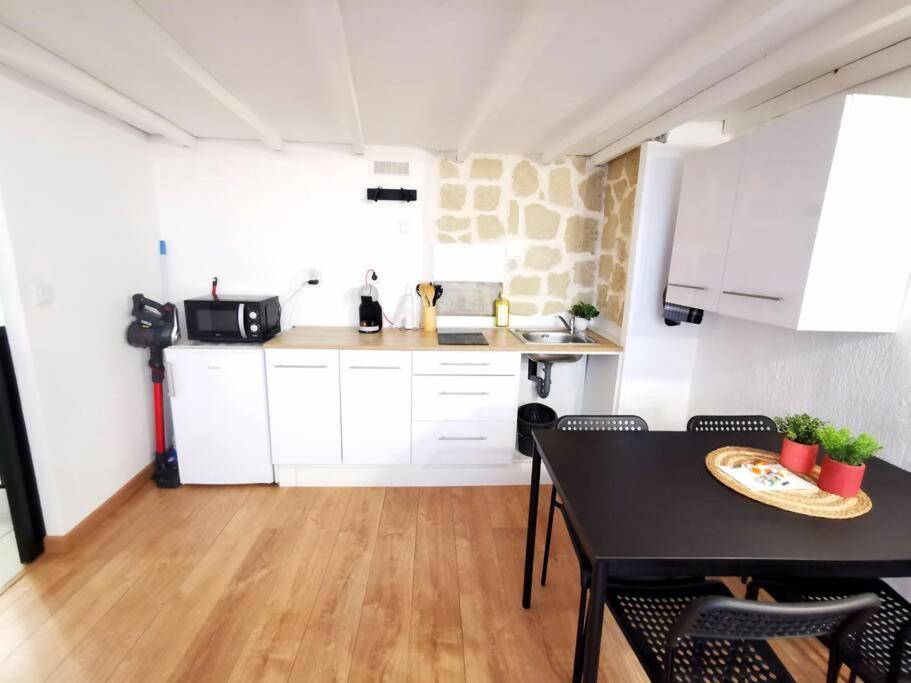 Centre Ville Montpellier - Appartement Au Coeur De L'Ecusson Zewnętrze zdjęcie